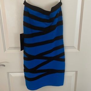Medium strapless dress